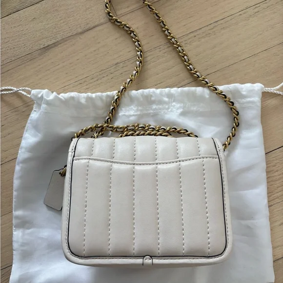 Coach Cream Quilted Crossbody Bag with Gold Chain - Picture 2 of 4